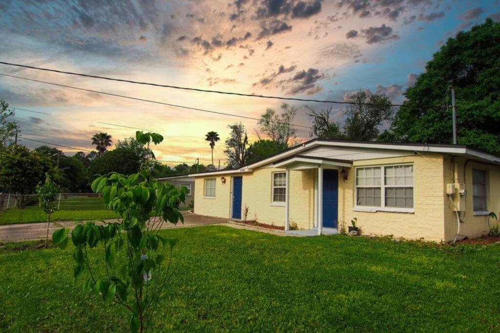 Spacious Family-Sized Home In Central Location Jacksonville Exterior foto